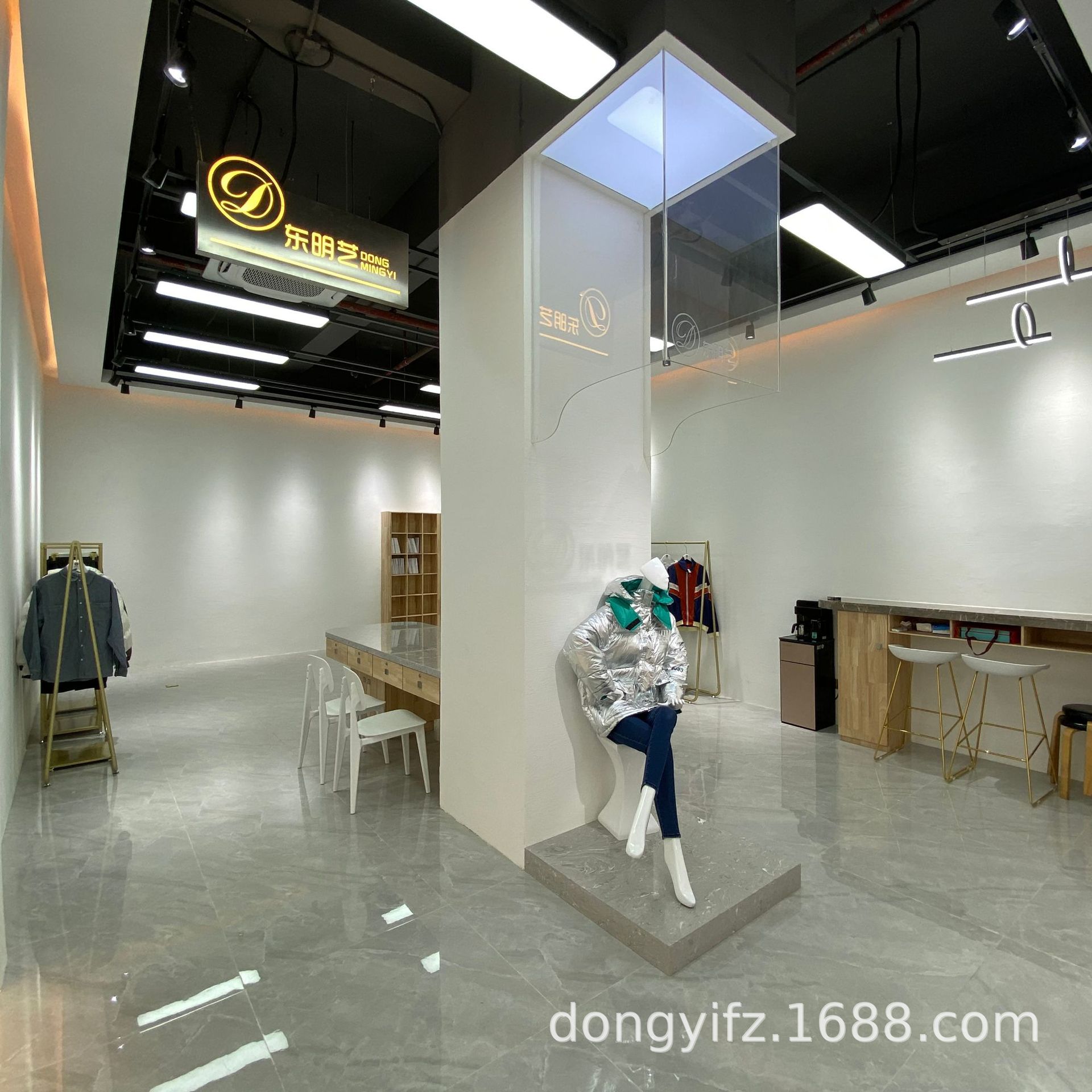 BE6B4B810E6D1EBE22927B6C4156D3