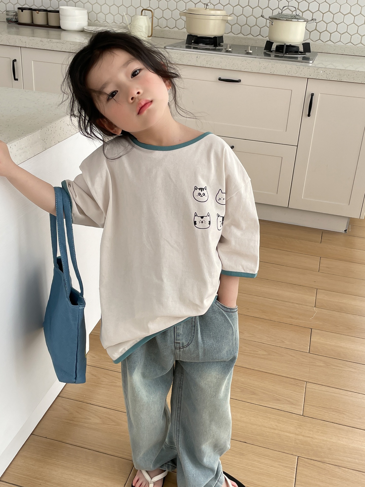 452CA54B-57C6-4BF2-BED0-BF33EC