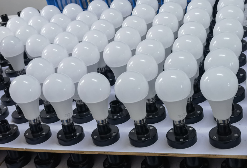 radar sensor bulb运动感应灯泡.jpg