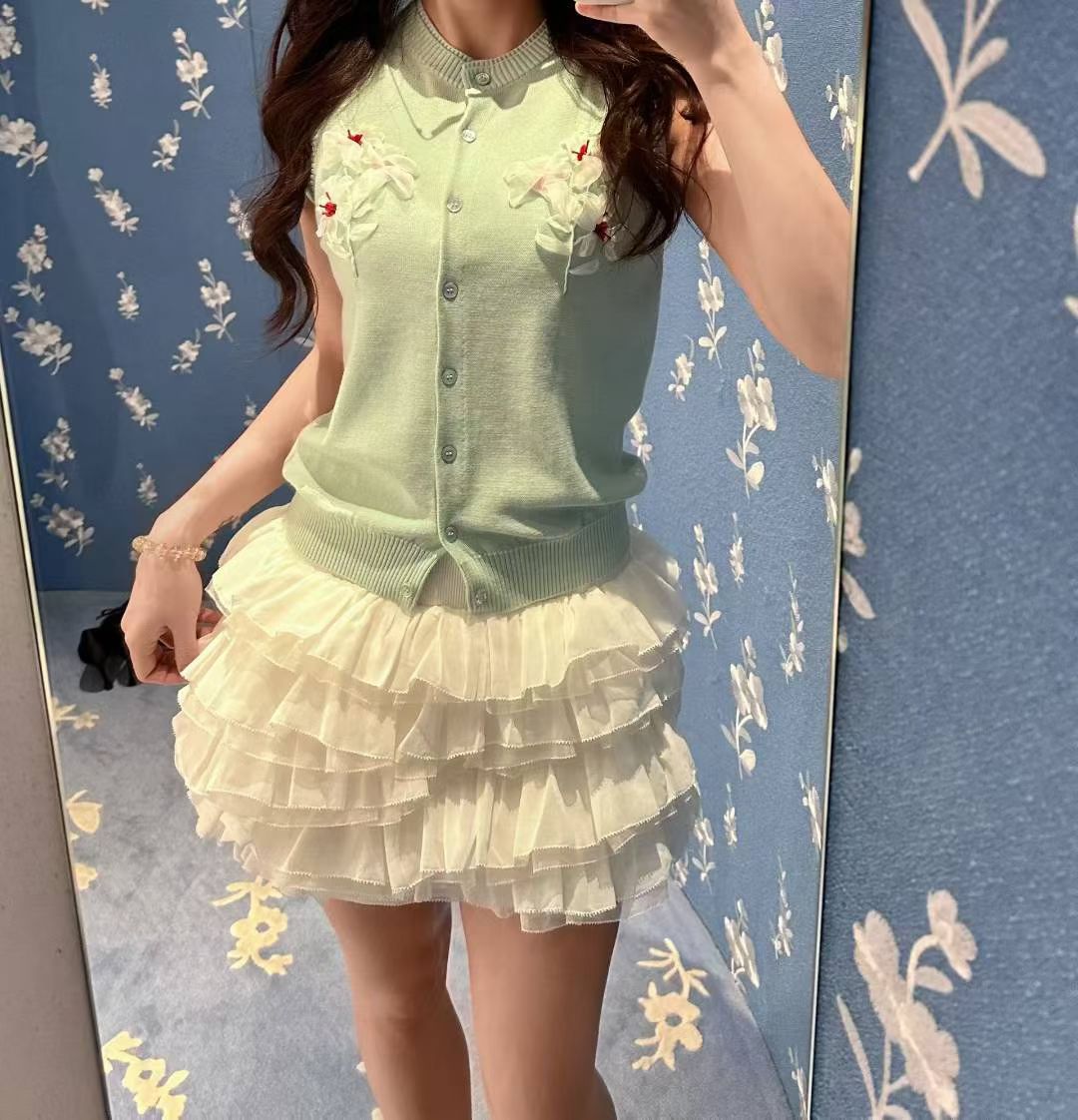 mmexport1750852579140