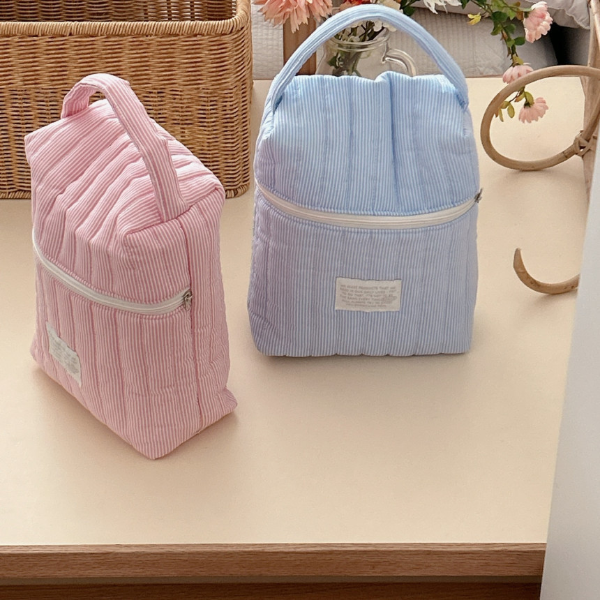 436AA5B2-5858-4BEF-9896-077BAA