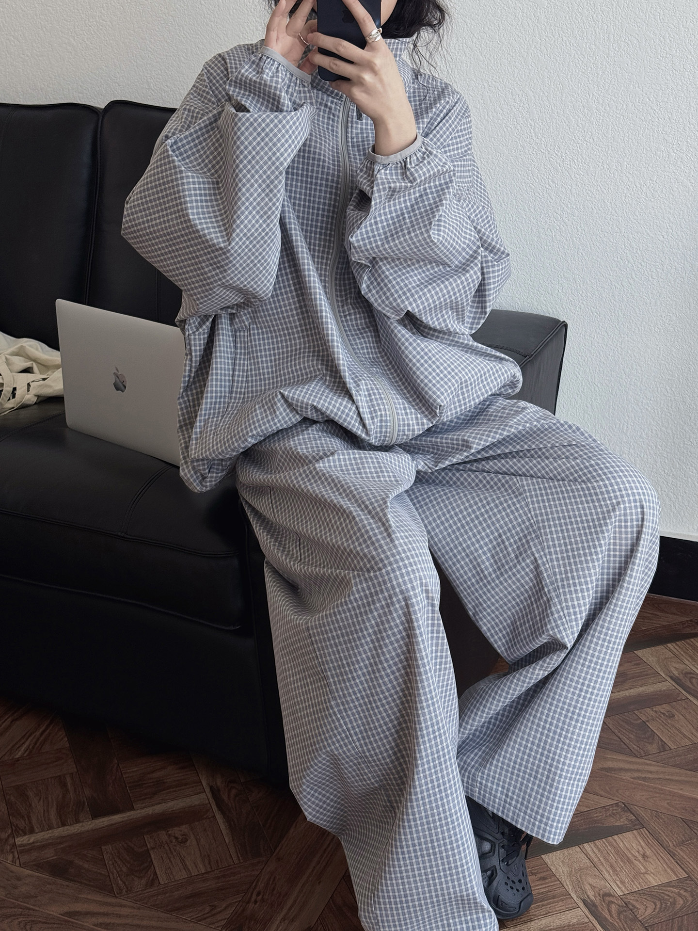 EE98681D-E8CF-4BEC-B6EF-7CE0C0