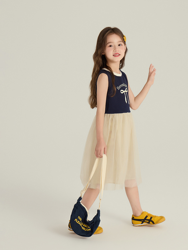 240501 yiyijia162002 whitecube