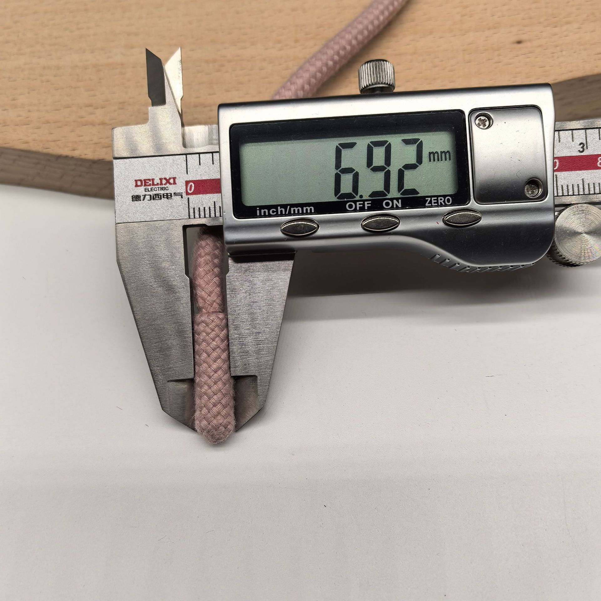 b81ff899619de2deef0341af12a526