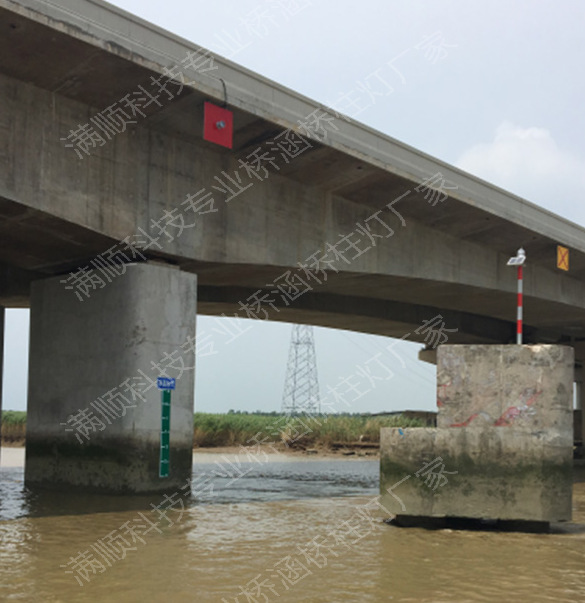 桥涵桥柱灯现场图2