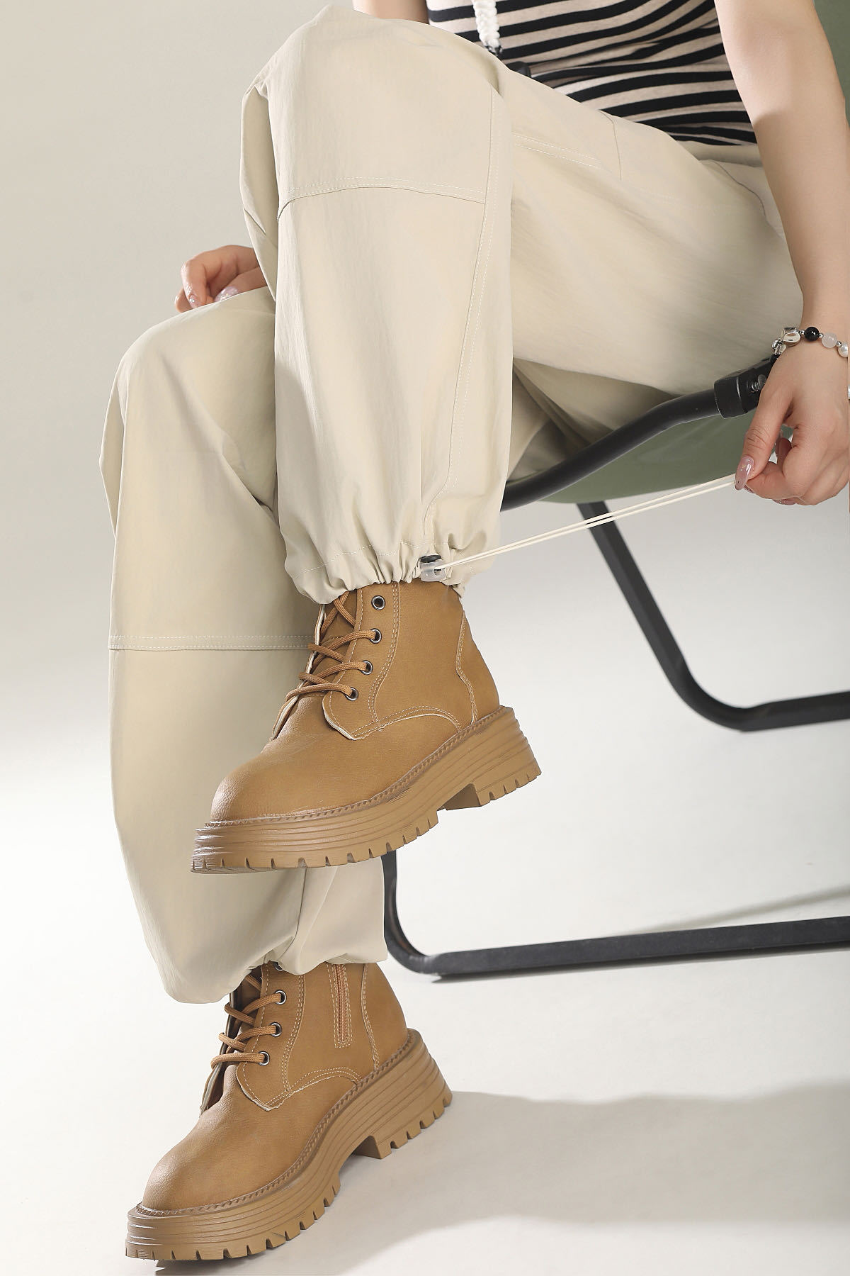 29A7D8110193C75A194143191D1F48