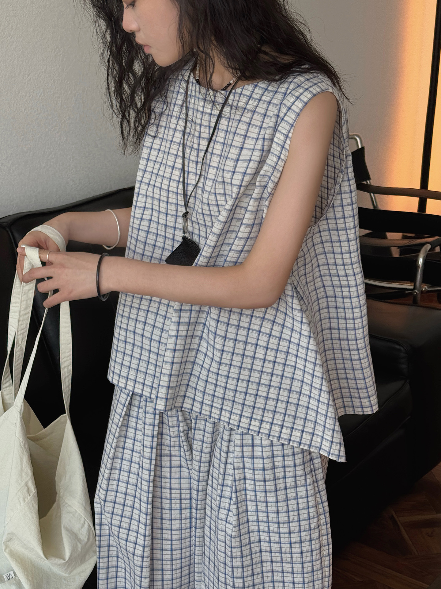 CE9C68B8-8A2B-4F6F-86EF-67FE31