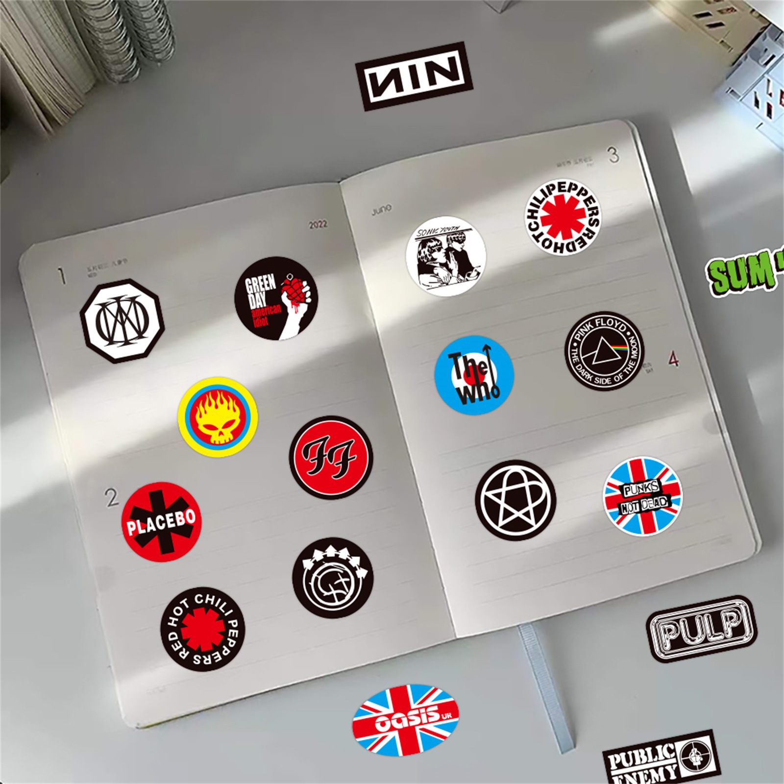 E-023 -摇滚音乐100张 场景