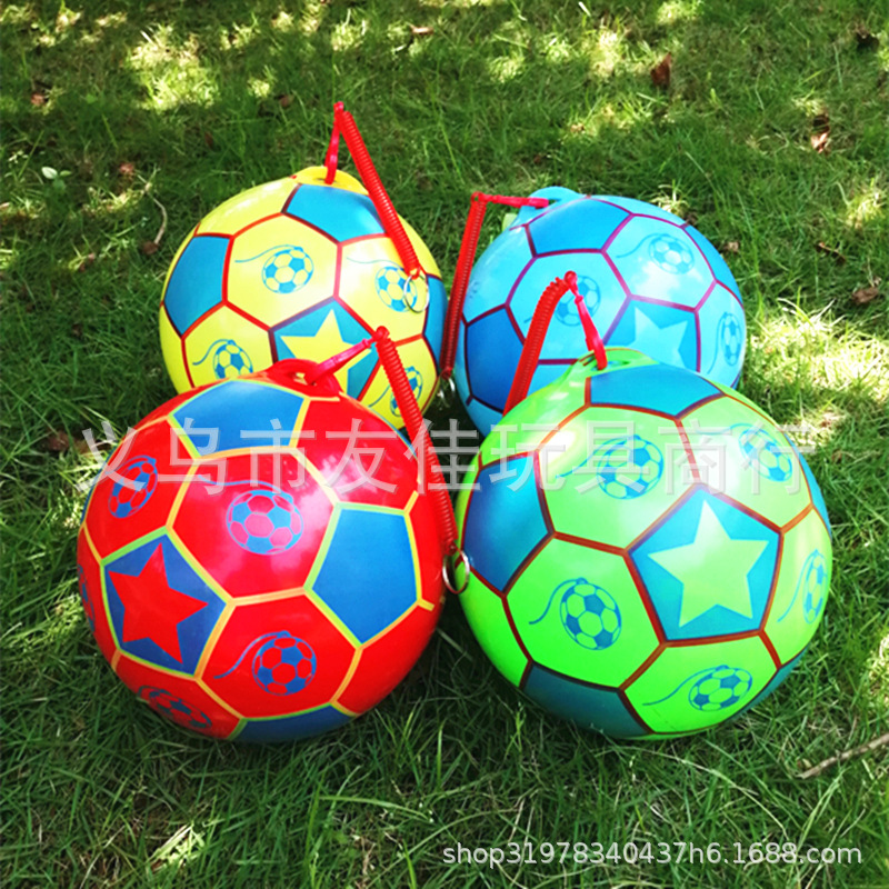 带耳朵的吊环拉绳足球