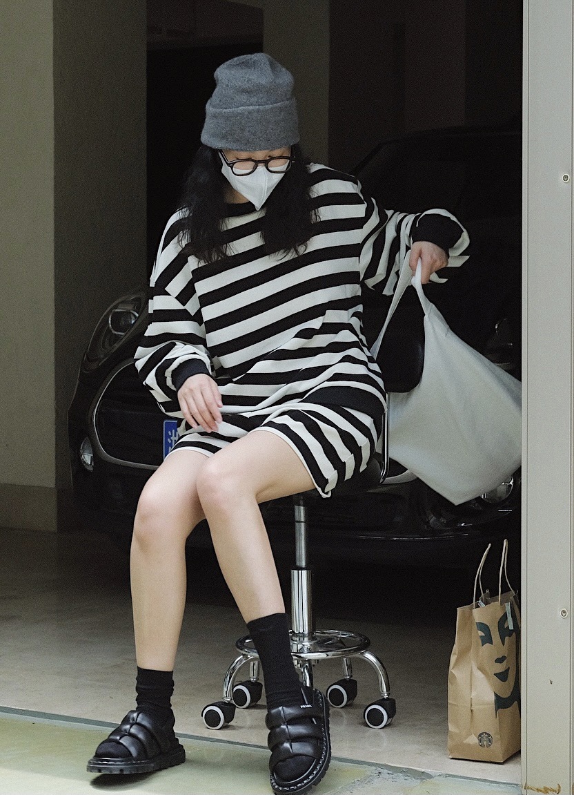 16E28777-5123-41AE-9E25-3E4EC4