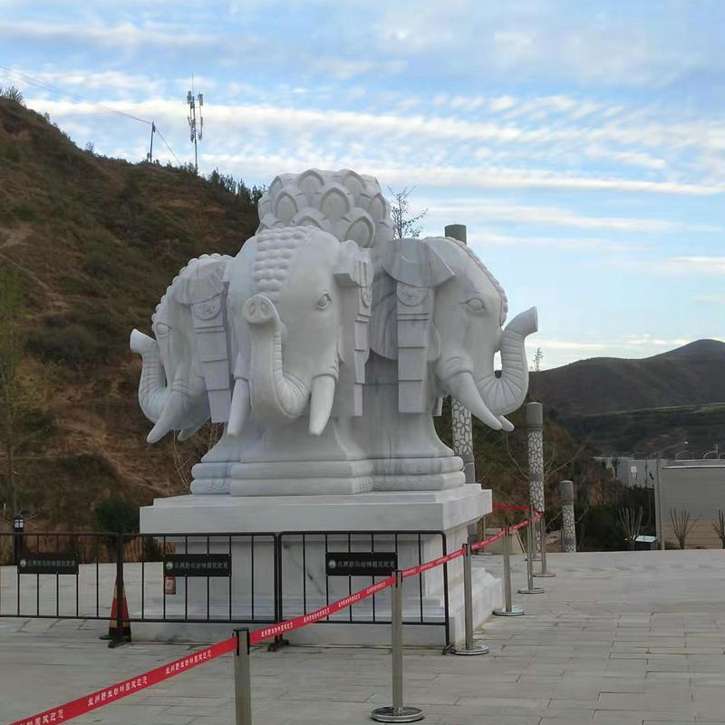 汉白玉四面石雕大象