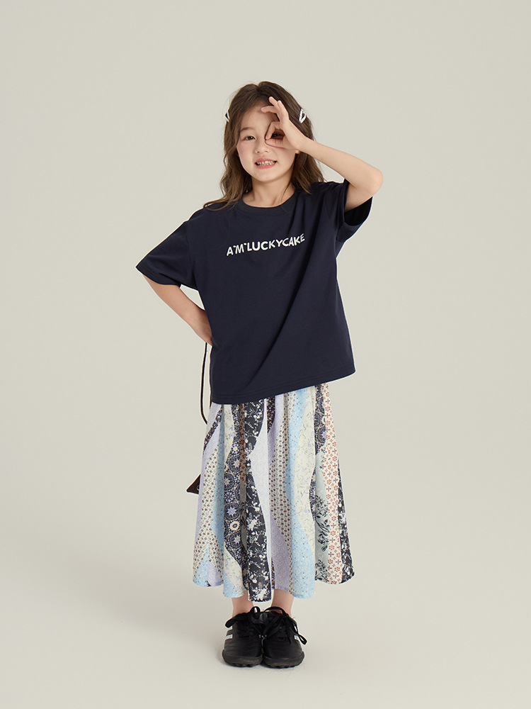 250430yiyijia157595 whitecube.