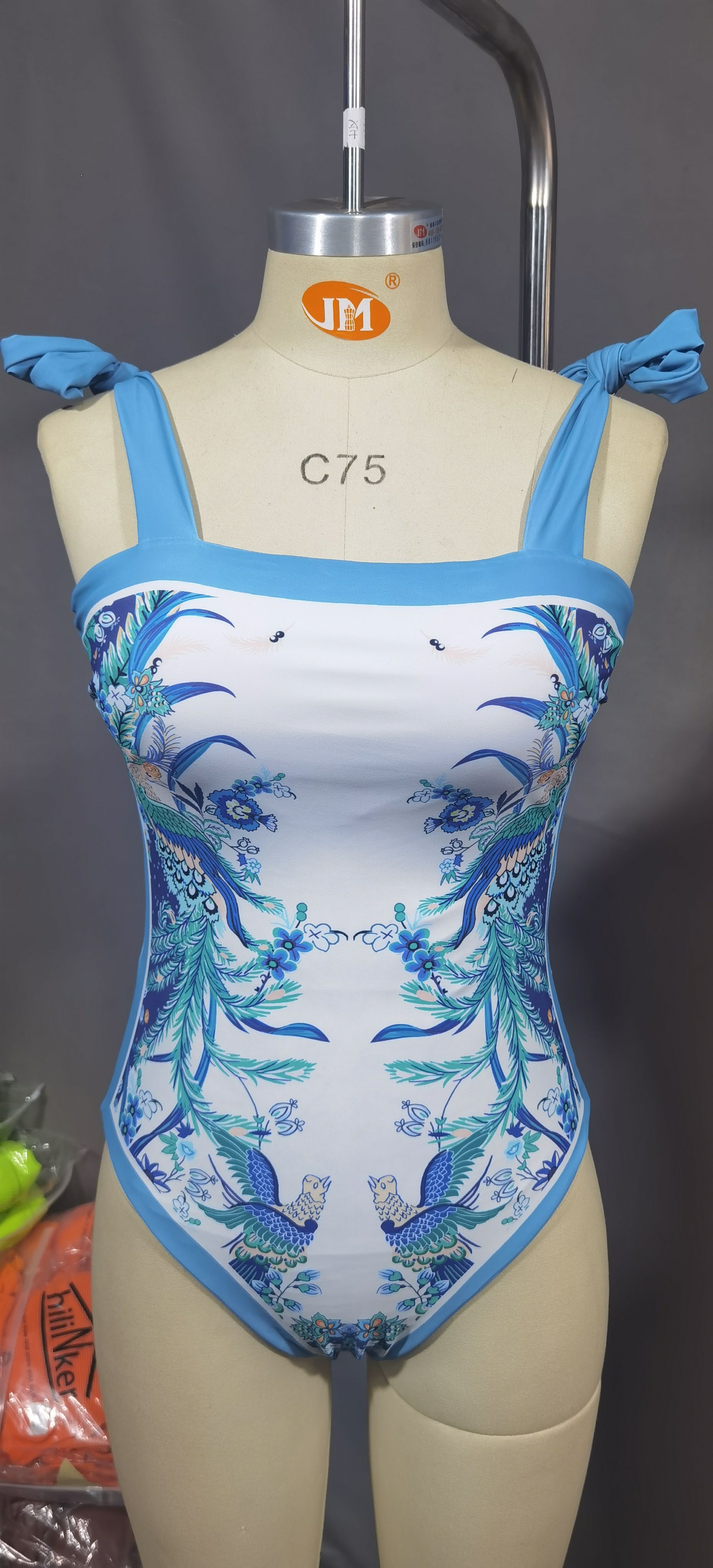 cbc4e1651c4e639c89e24885977a04