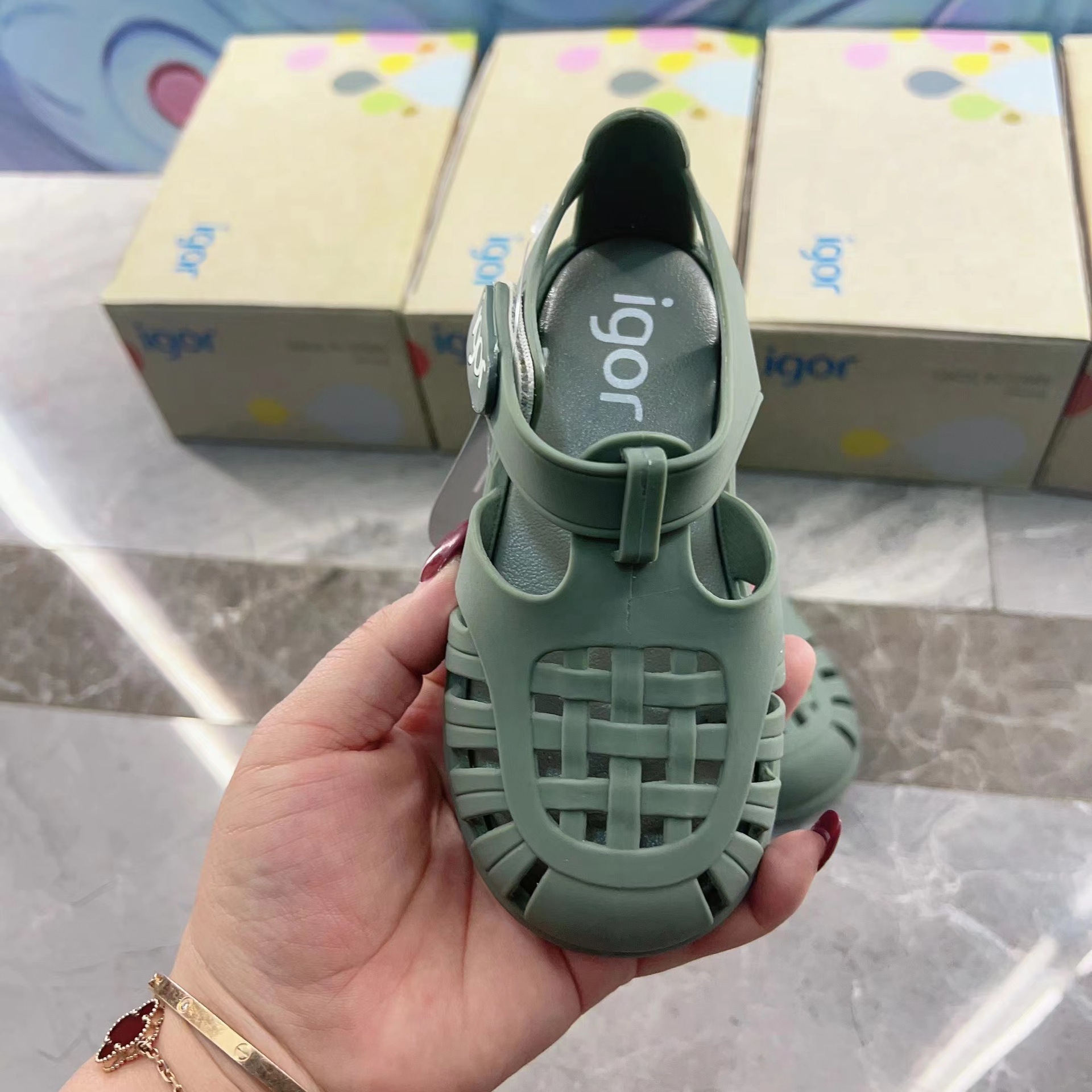 1e47e24404a6527efc7357aedccbd2