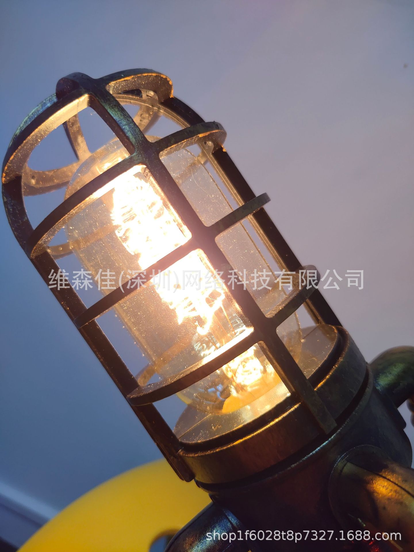 251aa2e9266201d29b85c8ea43b72d