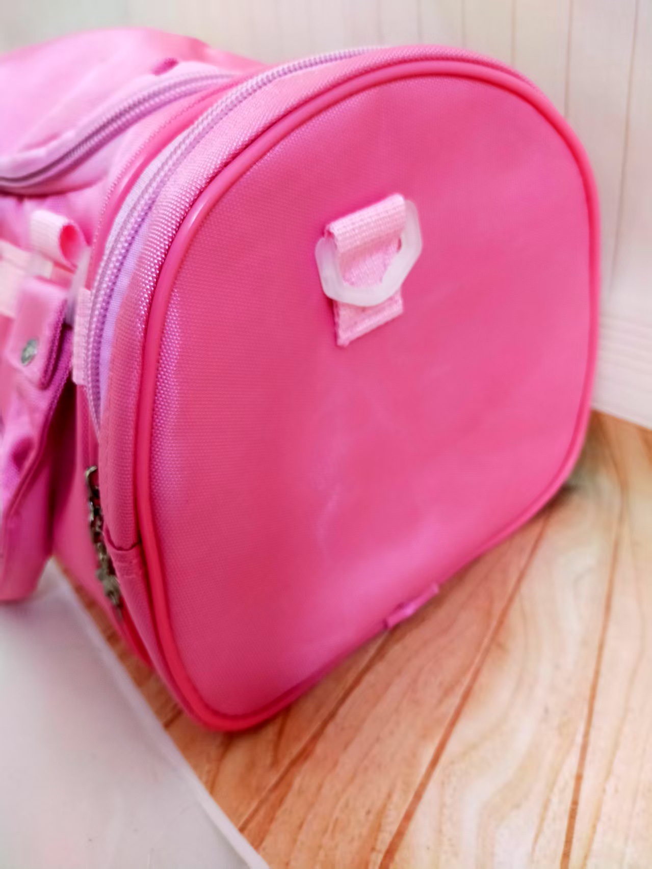 8b1e27ed43bb75e743aaec1e8400b9