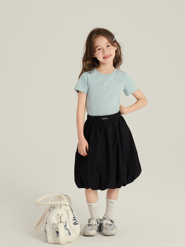 240501 yiyijia164103 whitecube