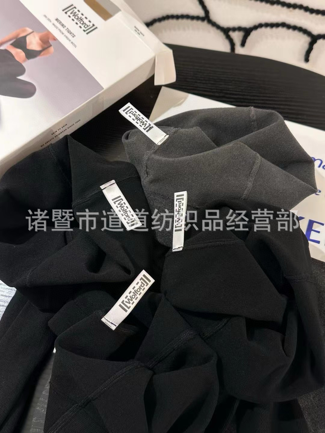 O1CN01xfv27C1Js41hbedpS_!!2220