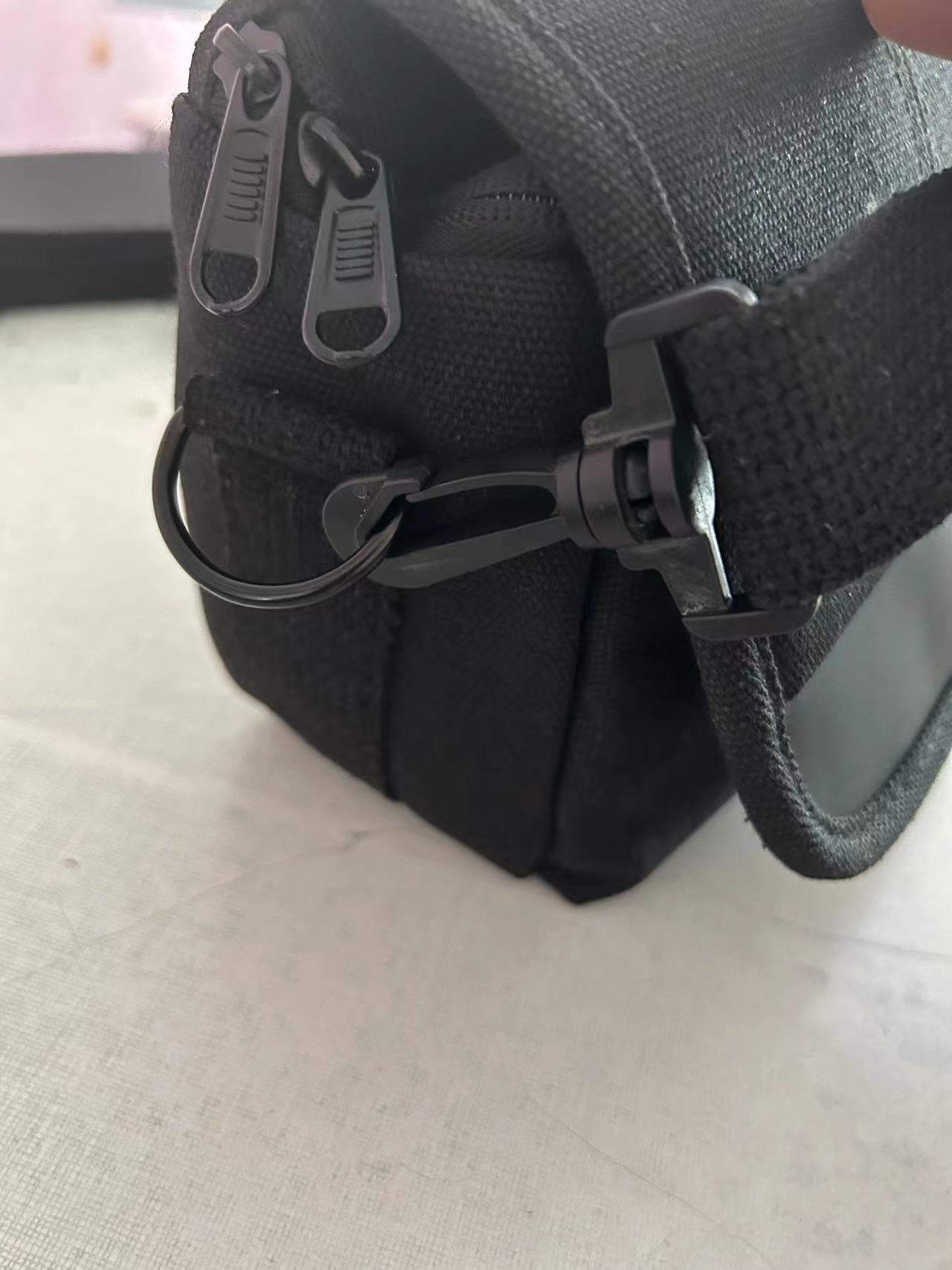 B9548C770922EFC4FEFA2E75EB9063