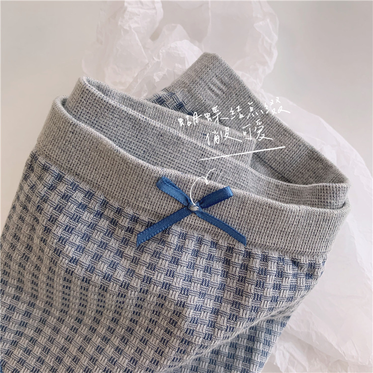 帮手描述图：日系格子少女内裤中腰无缝石墨烯纯棉裆蕾丝边提臀可