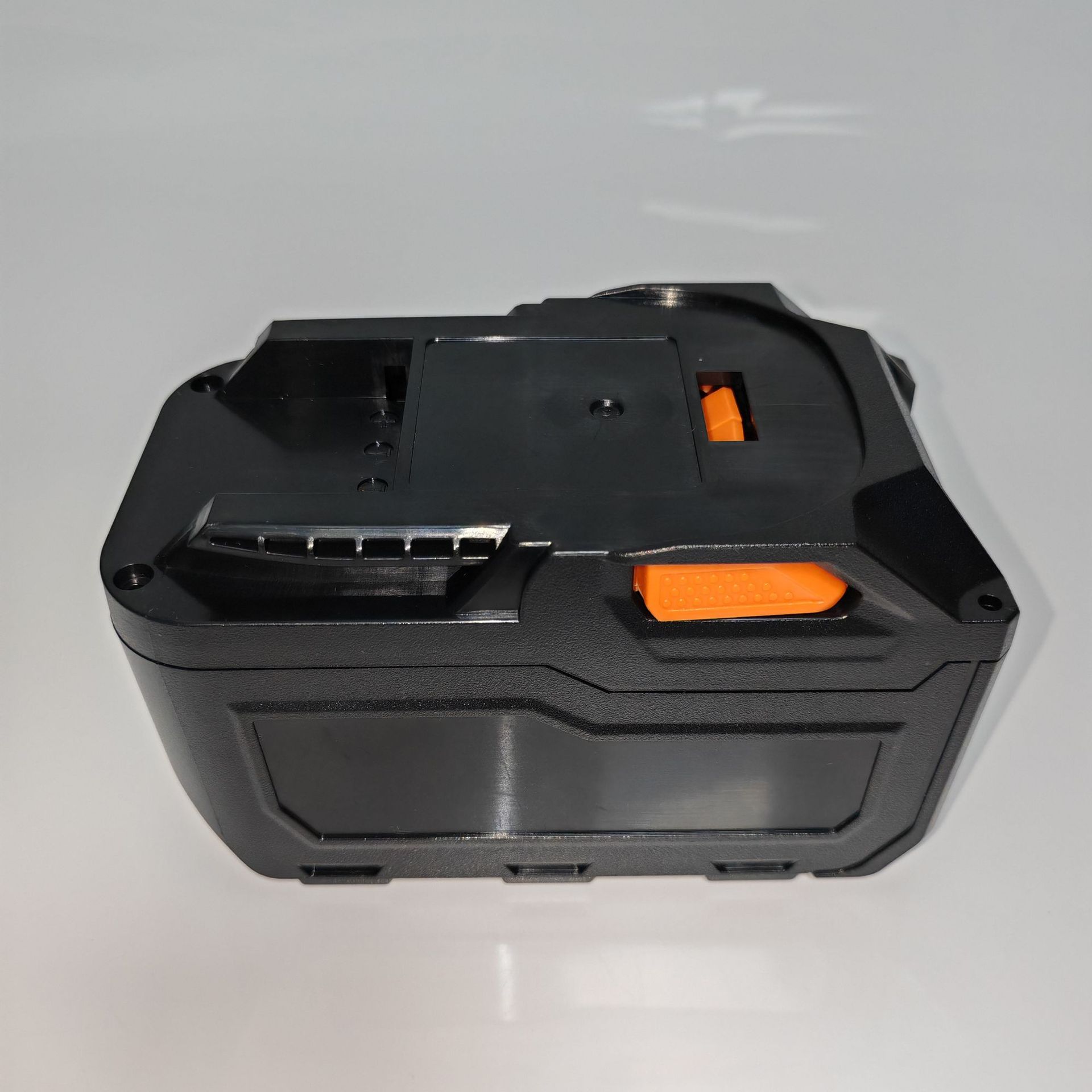 AEG-L1890R-15-186AL (32).jpg