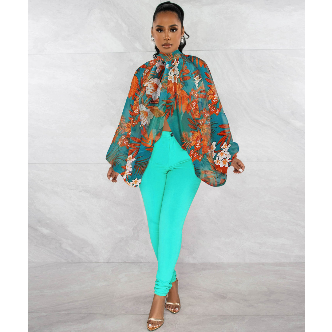 6690 蓝底橙色树叶模特图3.jpg