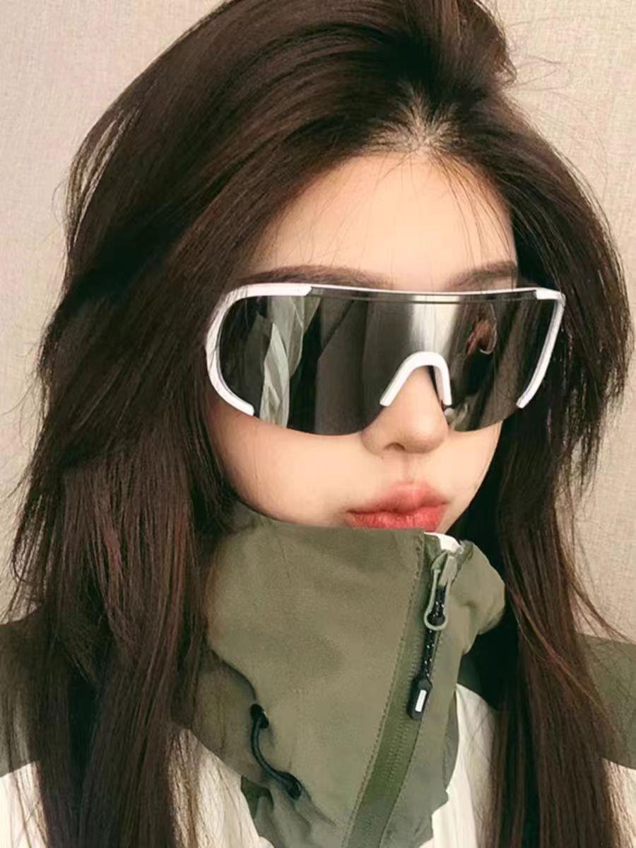 c140b7bd-b87d-4eb2-bd31-11c80244979b.jpe