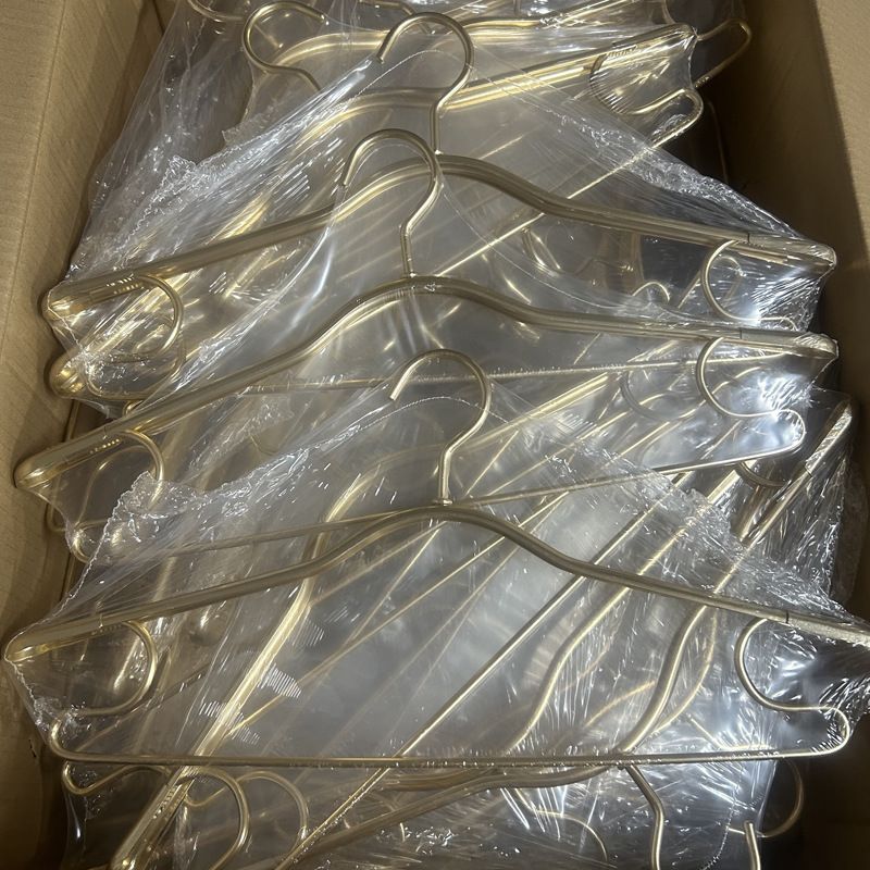 金色铝合金衣架