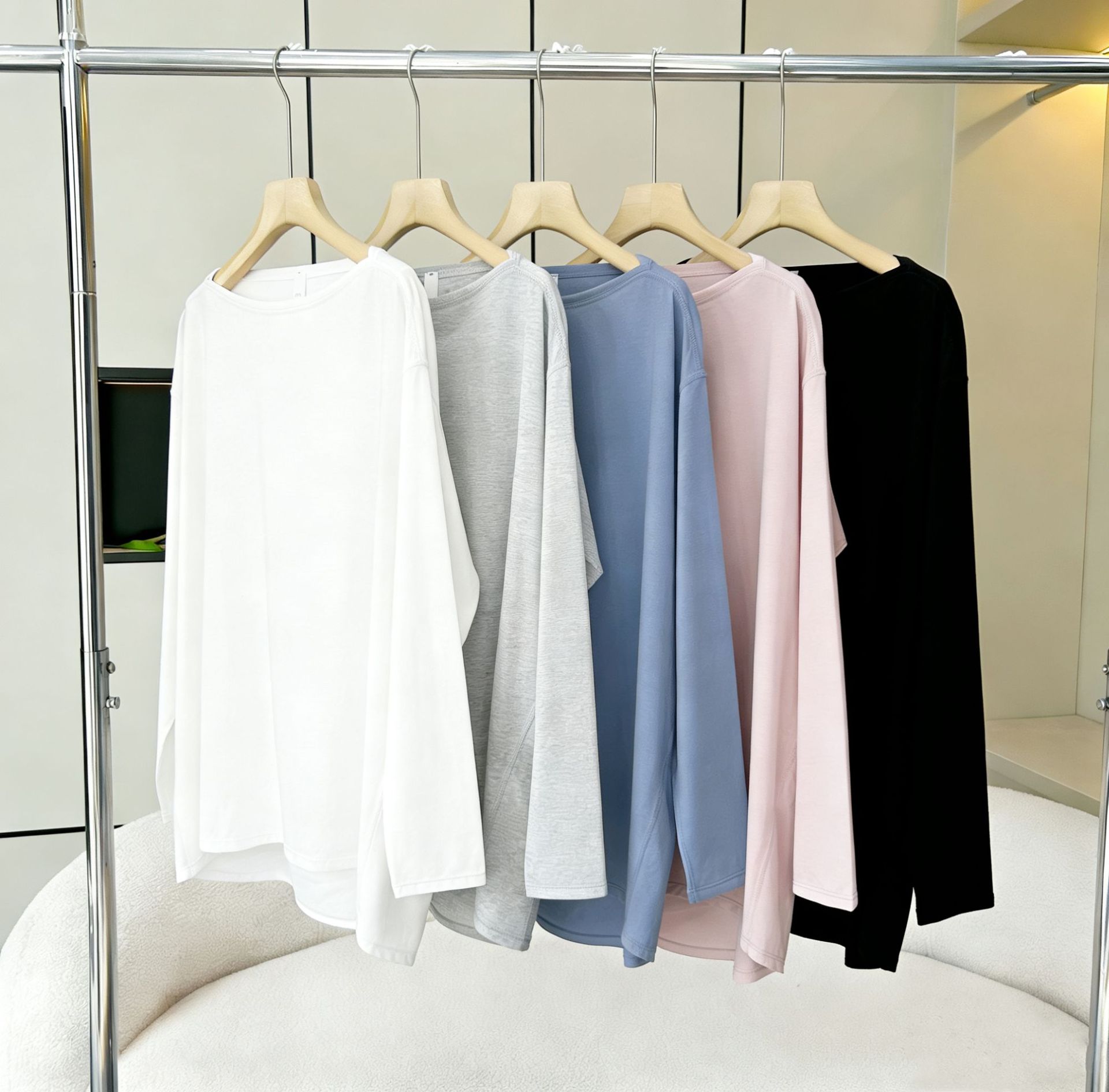 b210fb7ee123e235a27a81a0a0edad