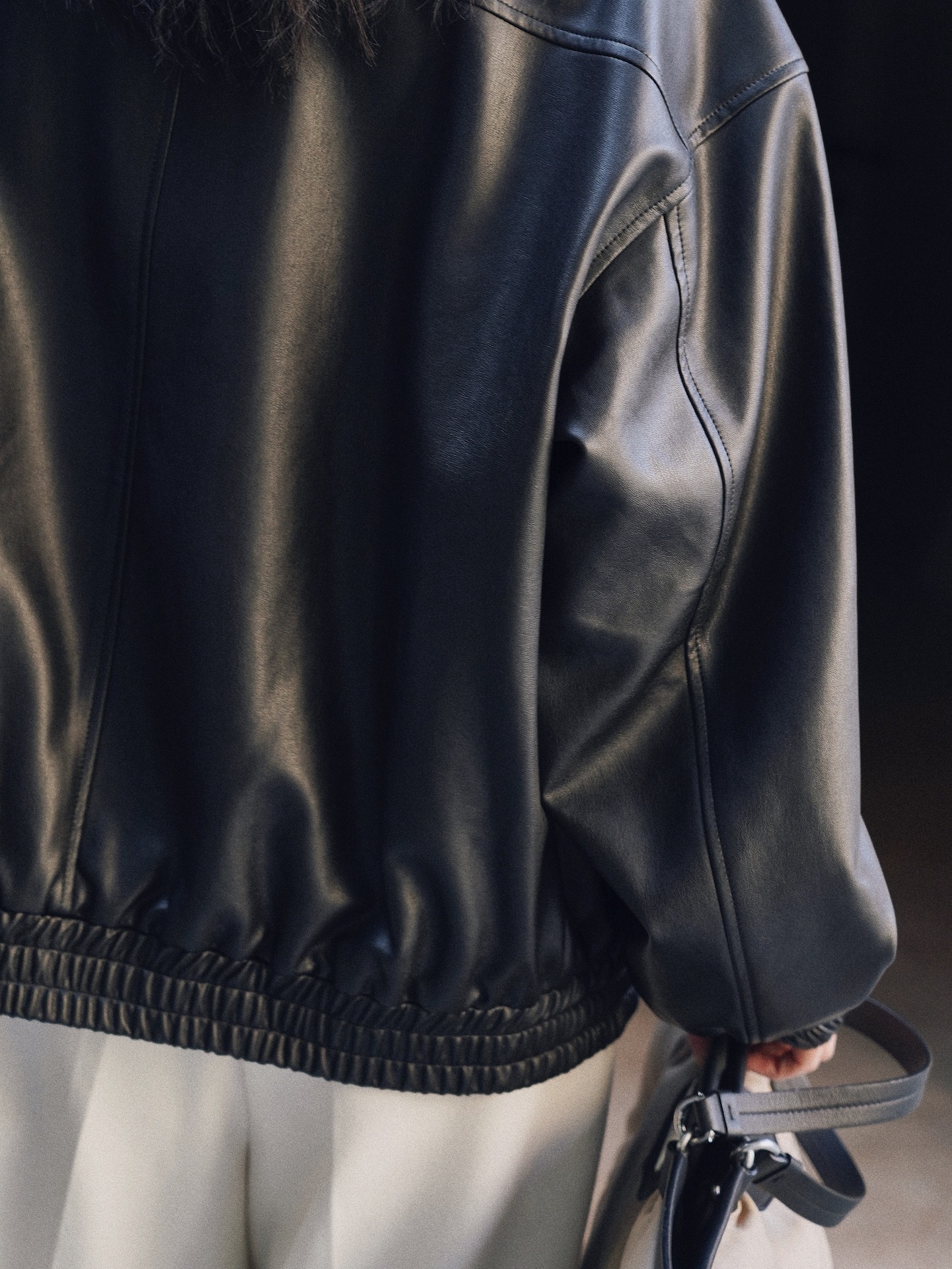 1B2C634C-F41B-4285-8828-0C88AA