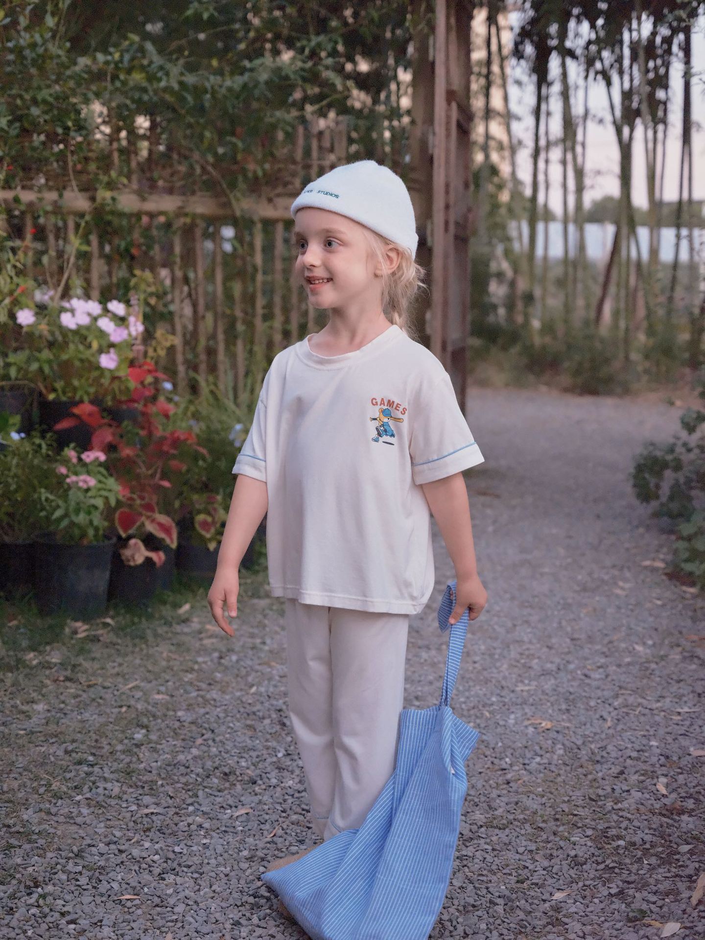 d06a2925b06f3bd9dd8a88d7bac9d8