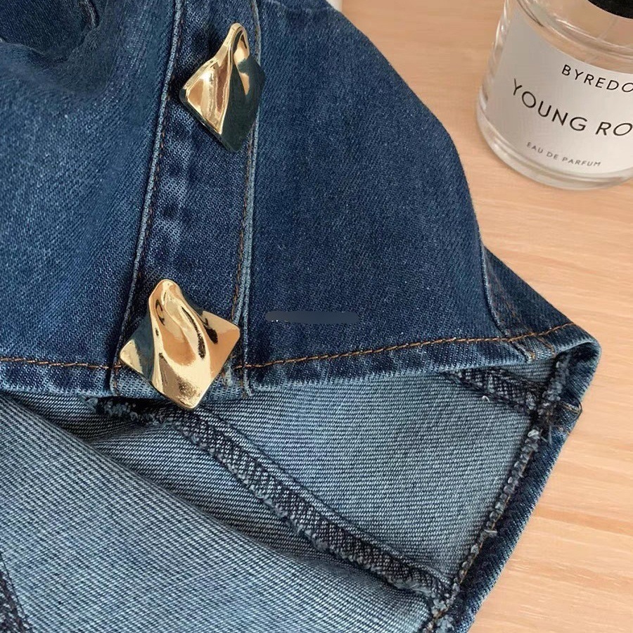 c103b291-0213-4d40-96d2-d4aa0817ce16.jpe