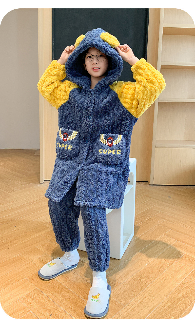 复制_儿童睡袍秋冬季加绒加厚睡衣奥特曼法兰绒中.jpeg