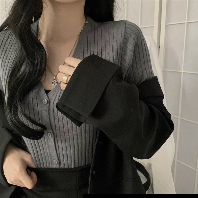 1735046341308-1978782145