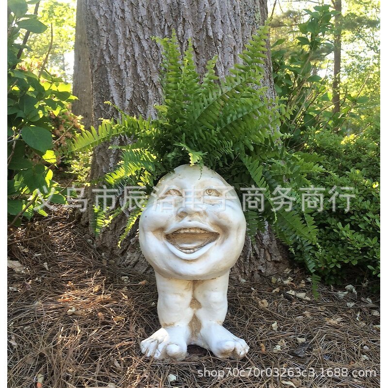 Muggly%27s+The+Face+Aunt+Minni