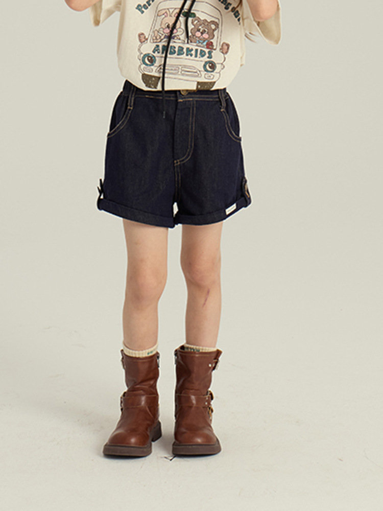 250430yiyijia156483 whitecube.