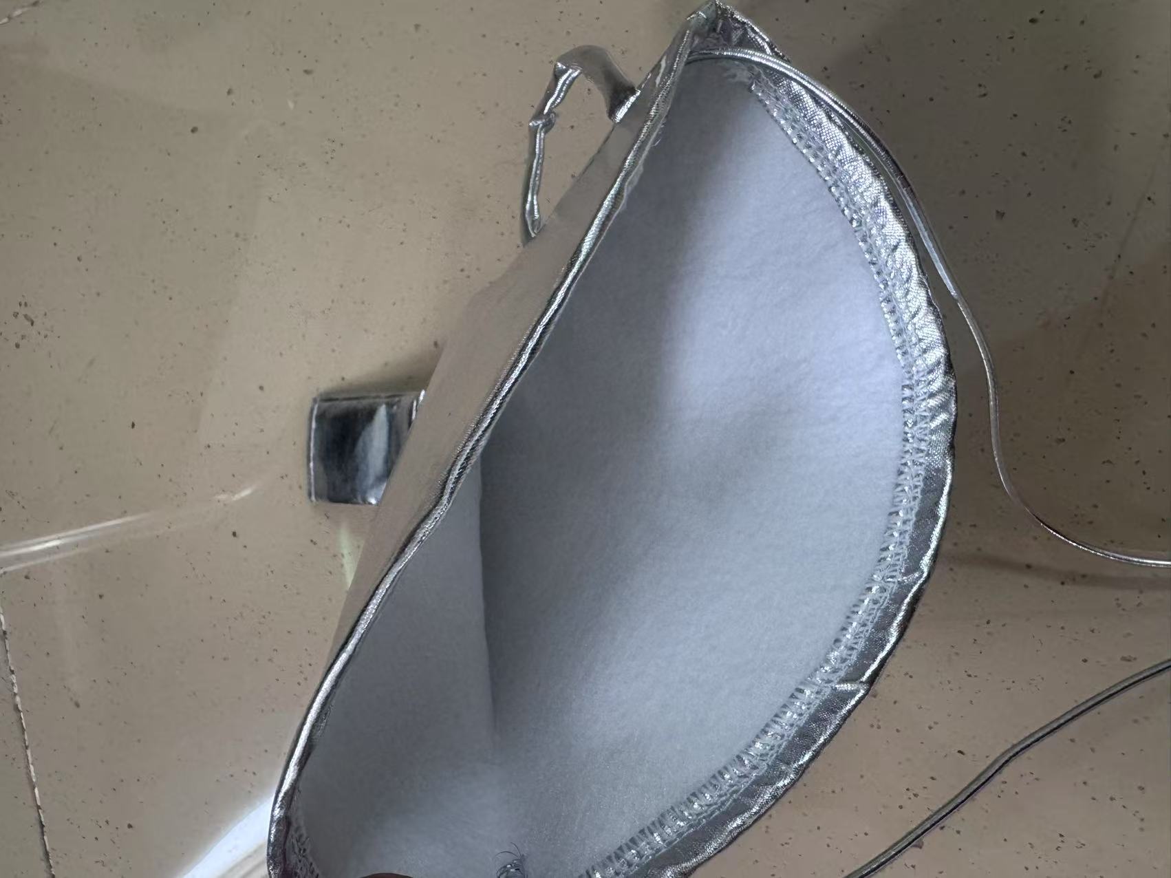 银色三角帽 (4).jpg