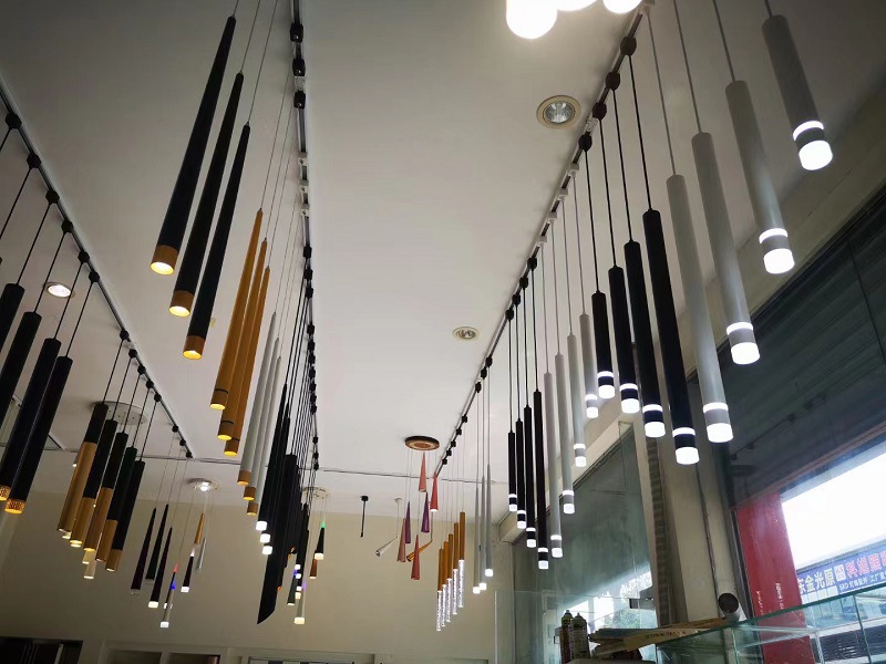 长筒吊灯2.jpg