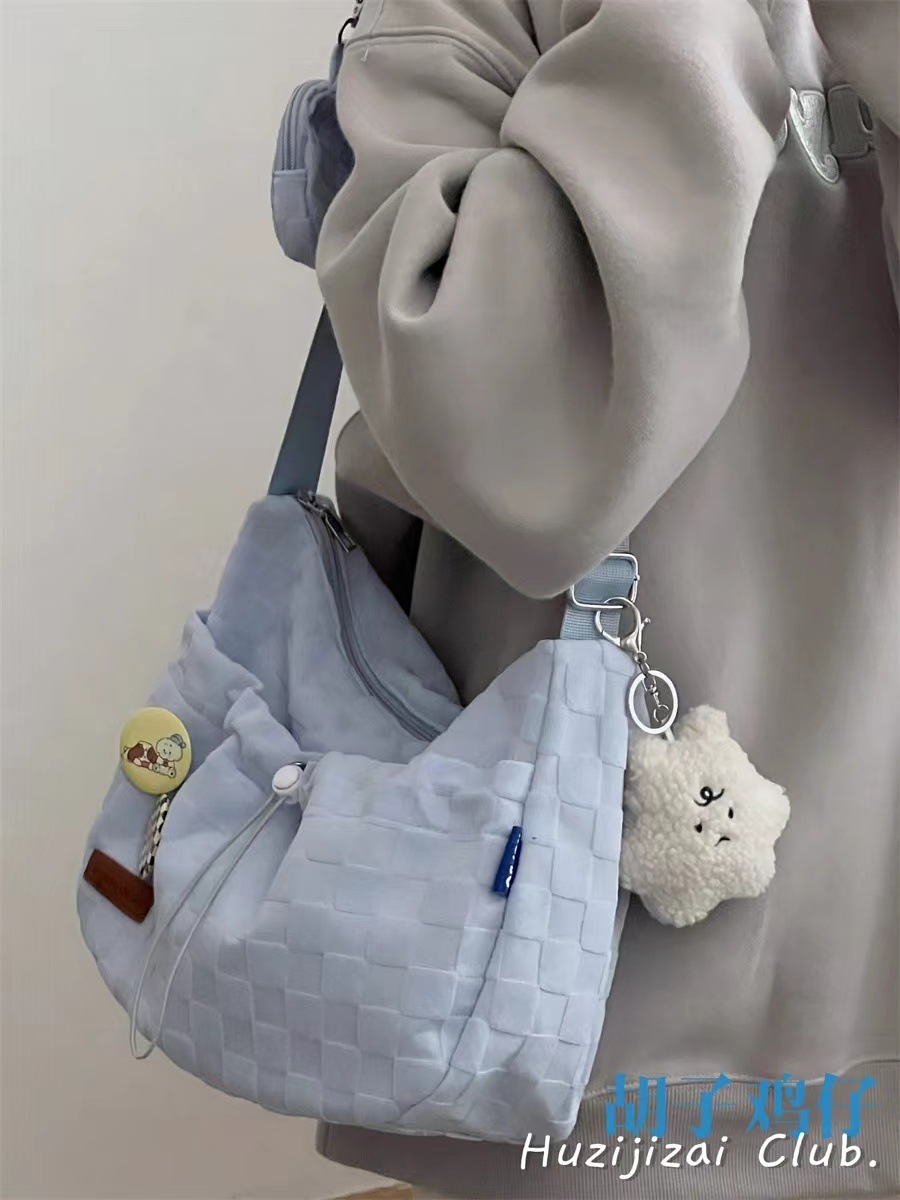 7e1105a4-bb39-4129-86f8-7f482a7d9e58.jpe