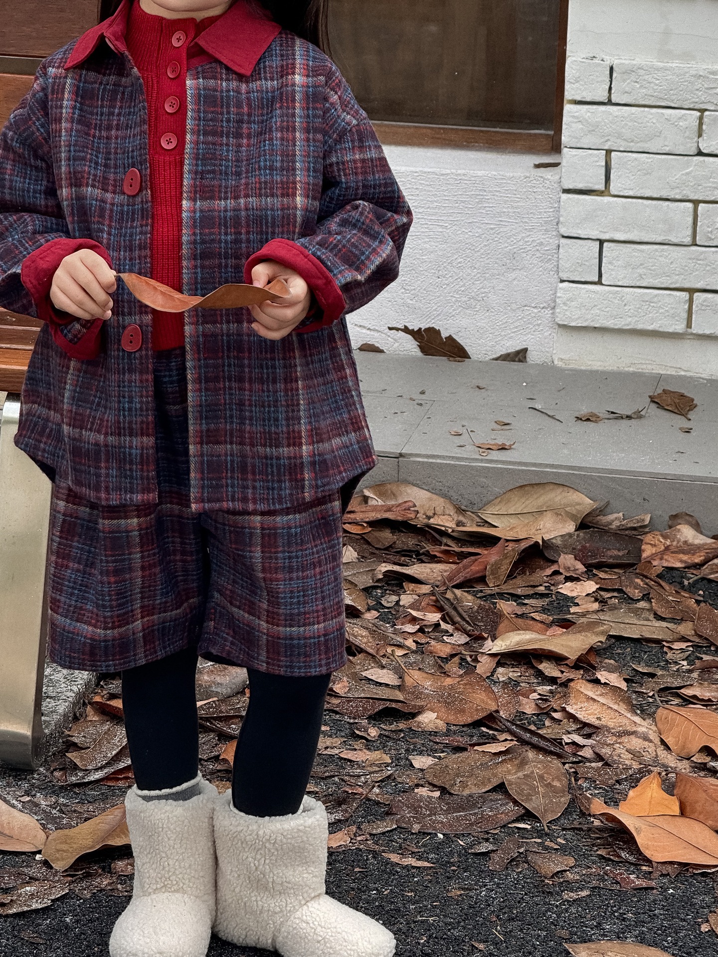 F8F7BC82-86AC-4A9E-B1A9-F9B158