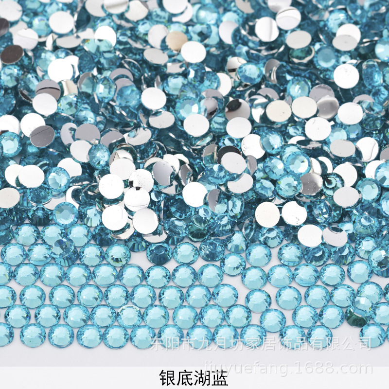 银底湖蓝.jpg