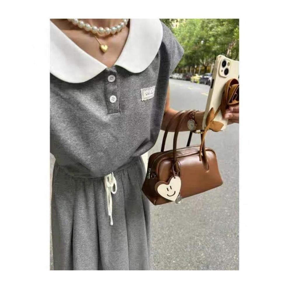 ac64d6cd-1704-48cd-b0a3-8644d4180cf2.jpe