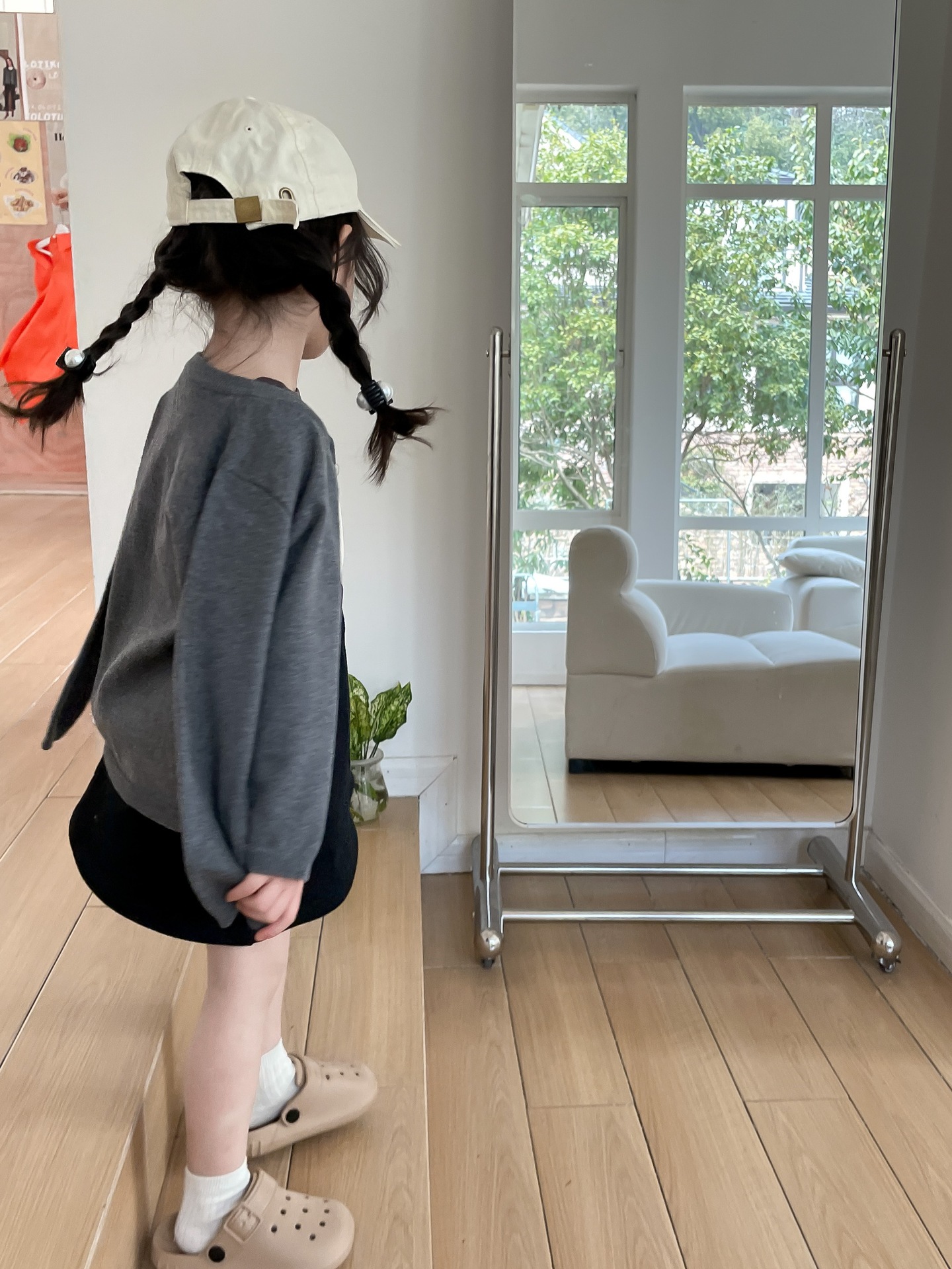 5E0E27B2-FC0E-4DA8-9699-C12414