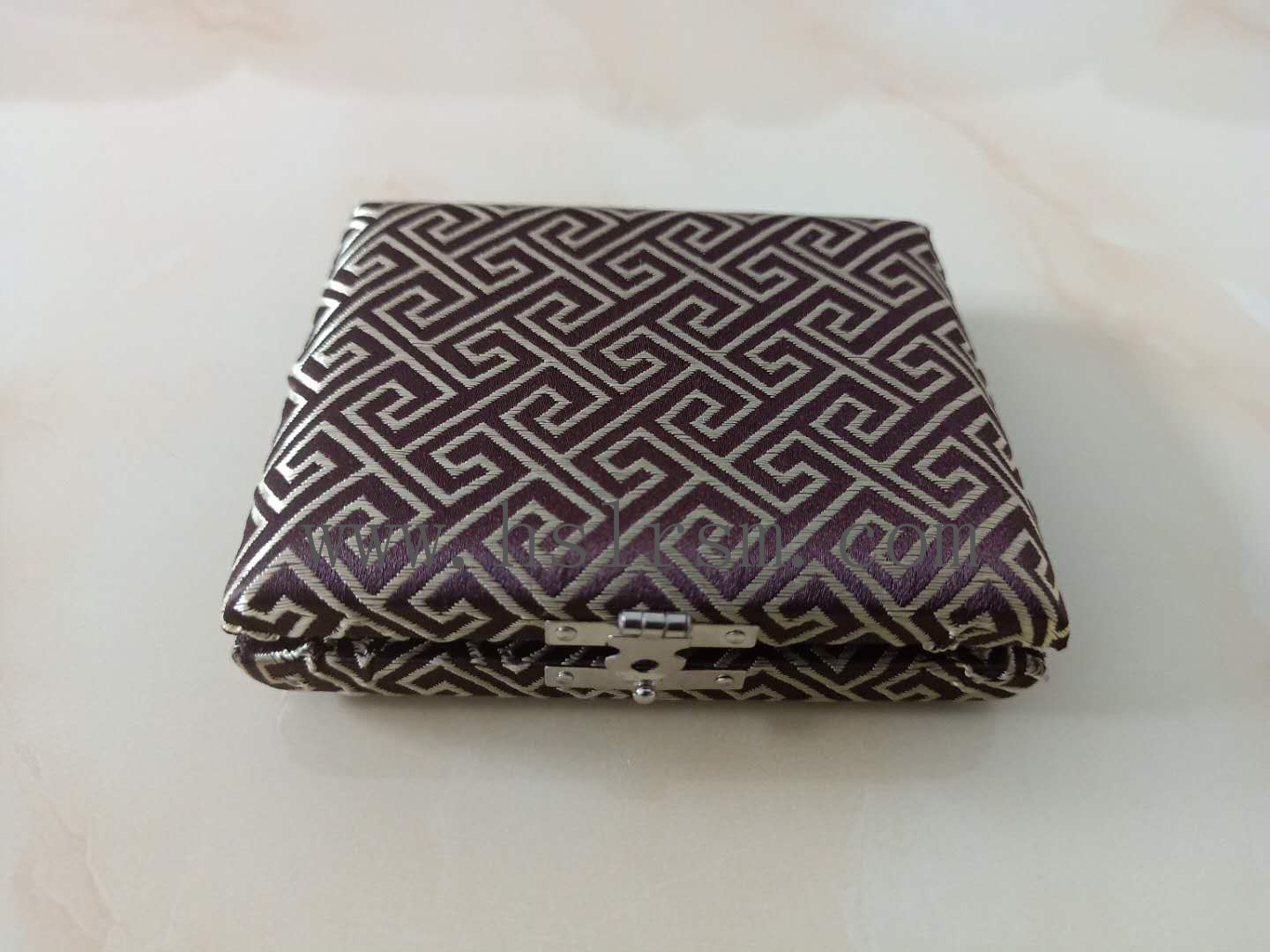 9160400932_734492324