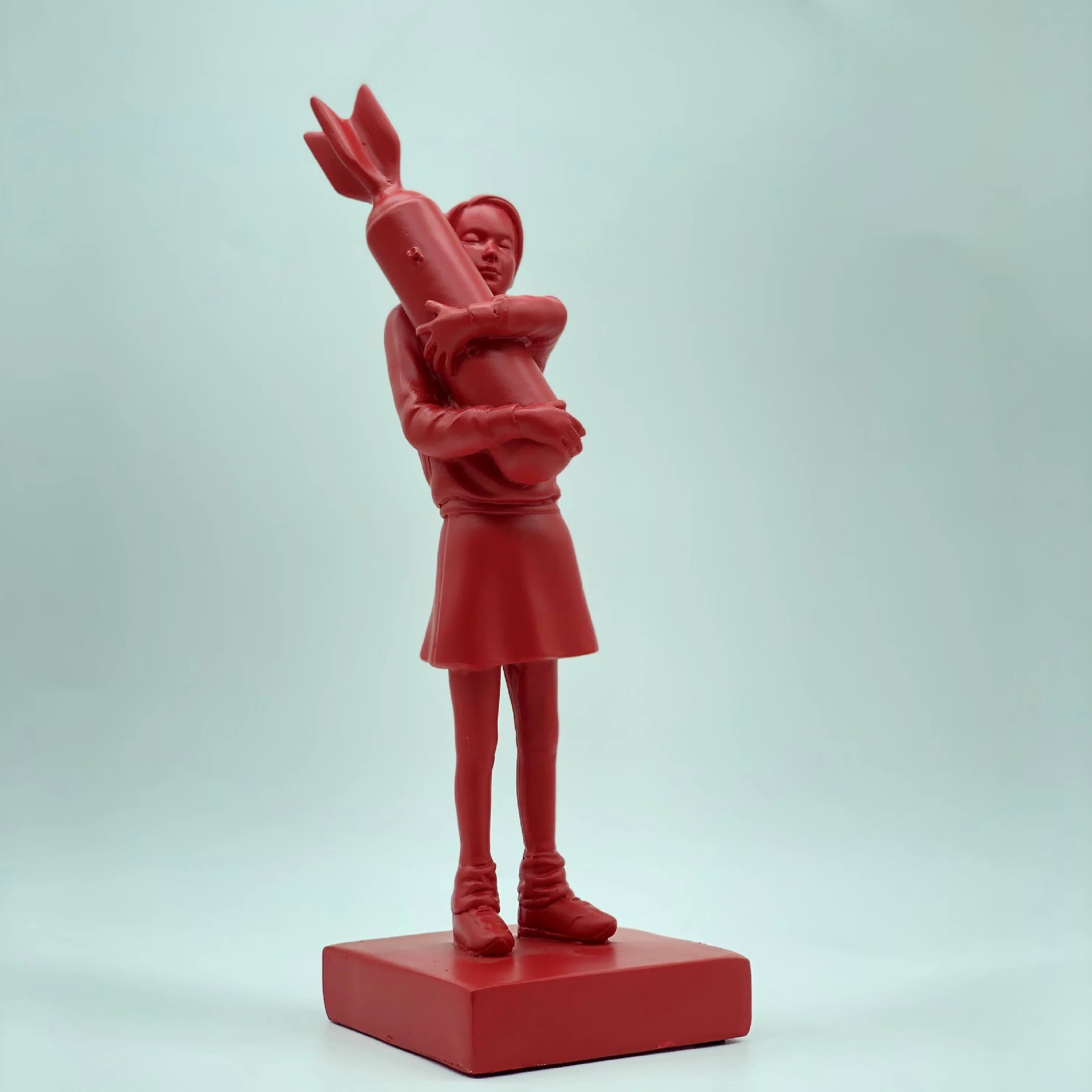 拥抱炸弹的女孩 Bomb Hugger