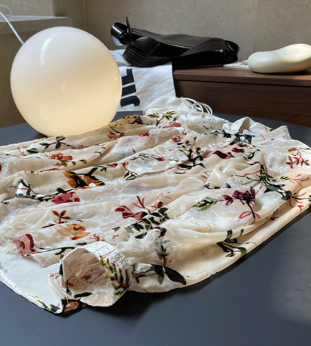 D10AEF82-6F19-4DC3-B9D8-EE3005