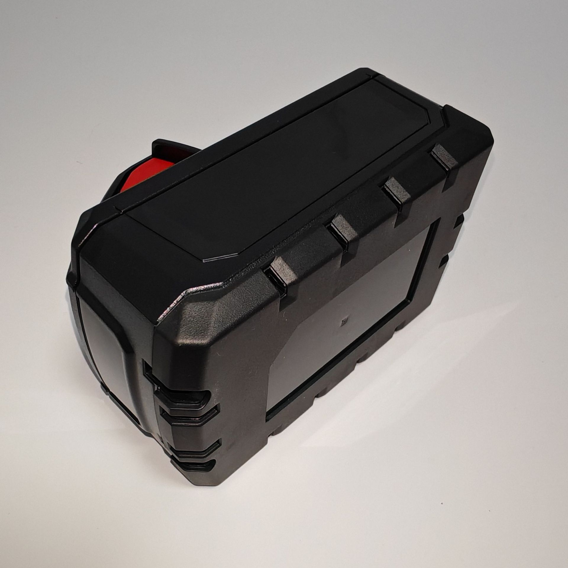 M18-10-217AL (12).jpg