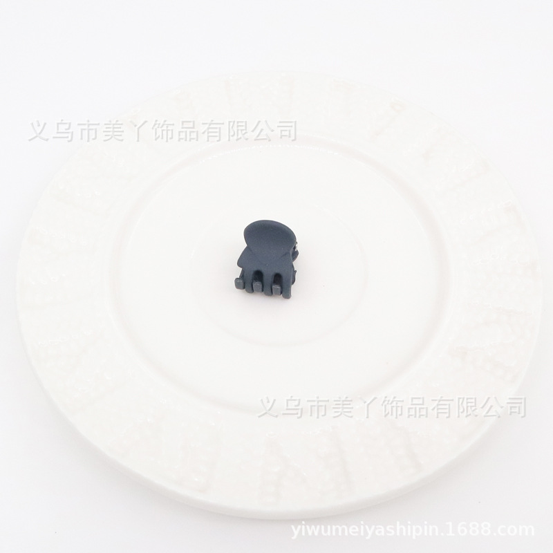 塑料磨砂喷漆小抓夹10.jpg