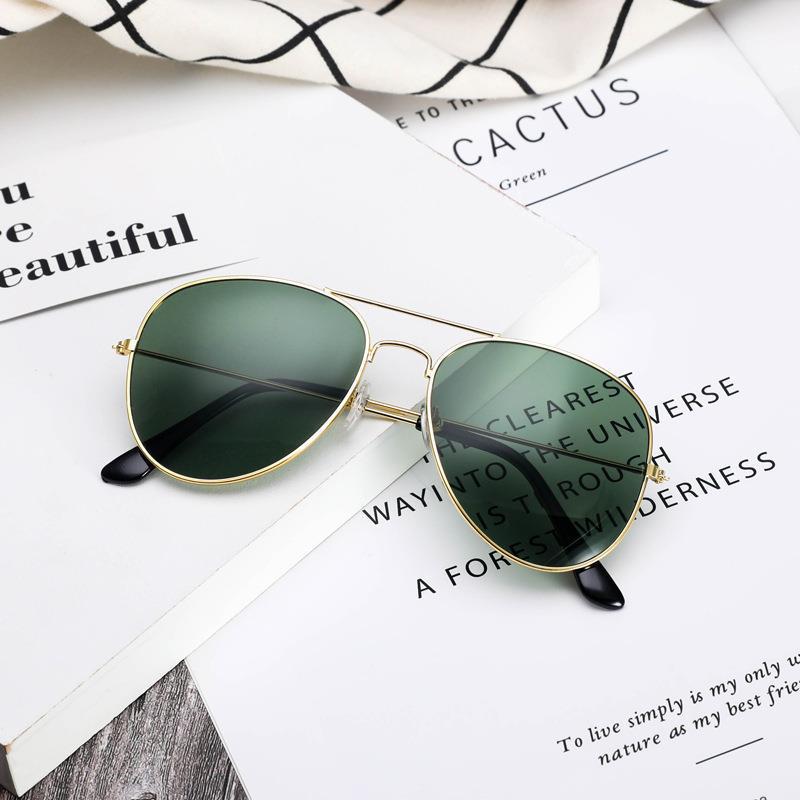 3027 金框墨绿片