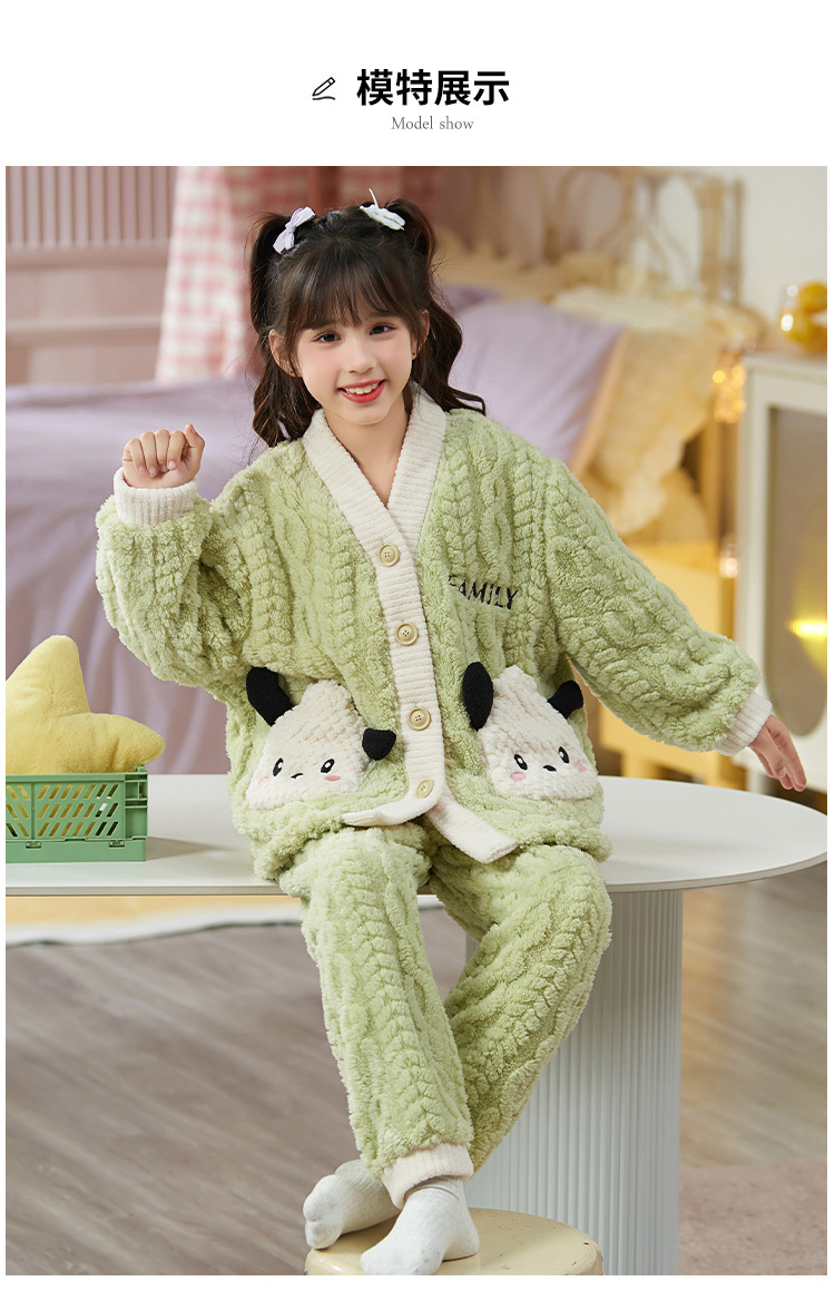 复制_儿童睡衣女童冬季绒款套装女孩中大童卡通宝.jpeg